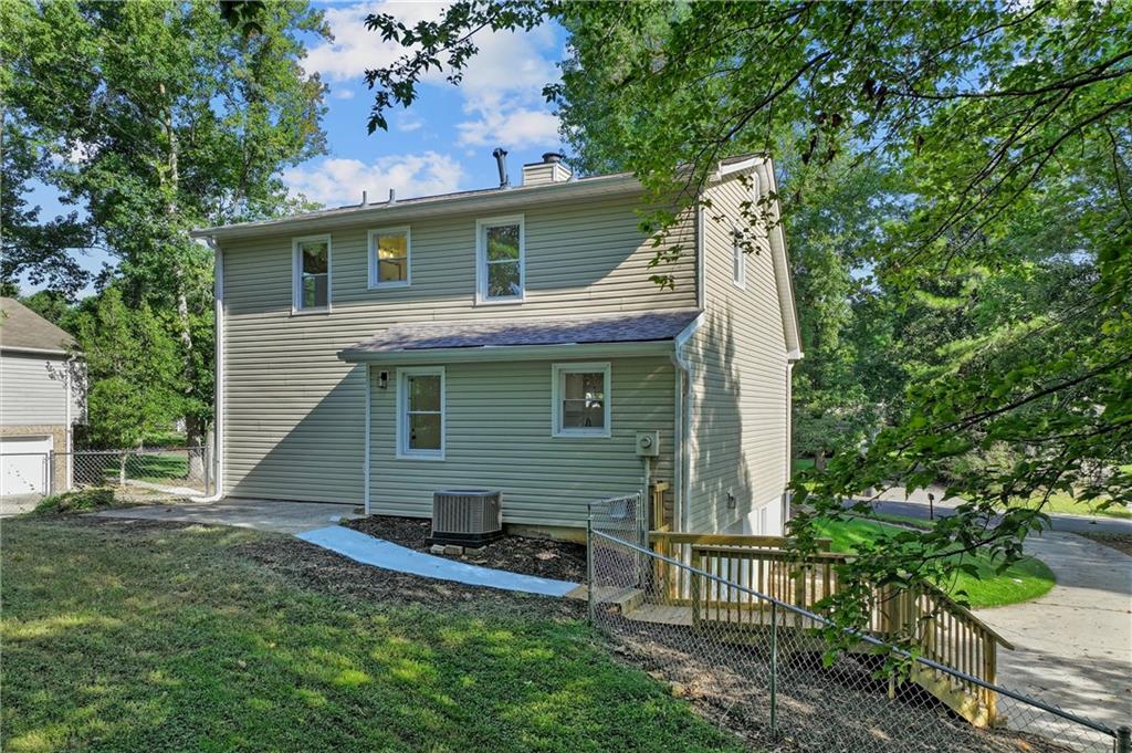 2883 Country Lane NW