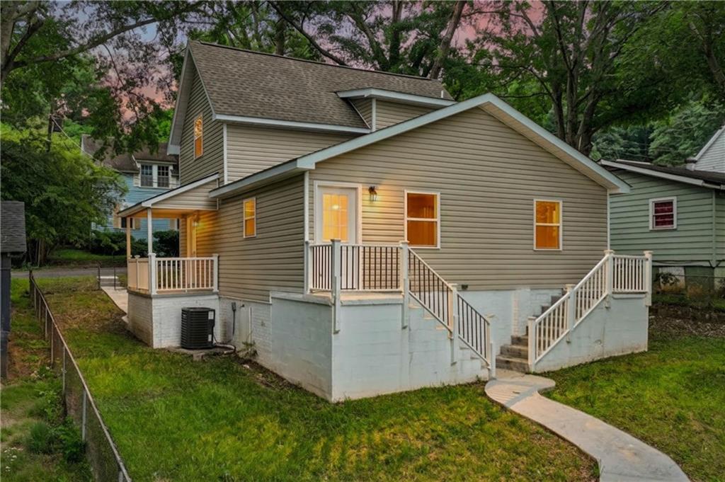13 Hillside Avenue