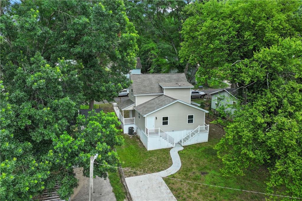 13 Hillside Avenue