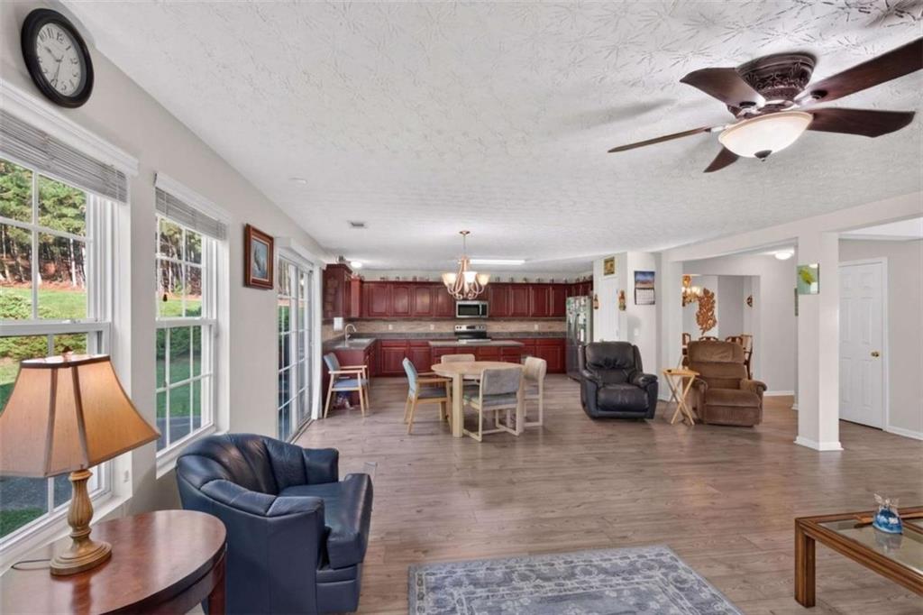 2793 Jordan Lane