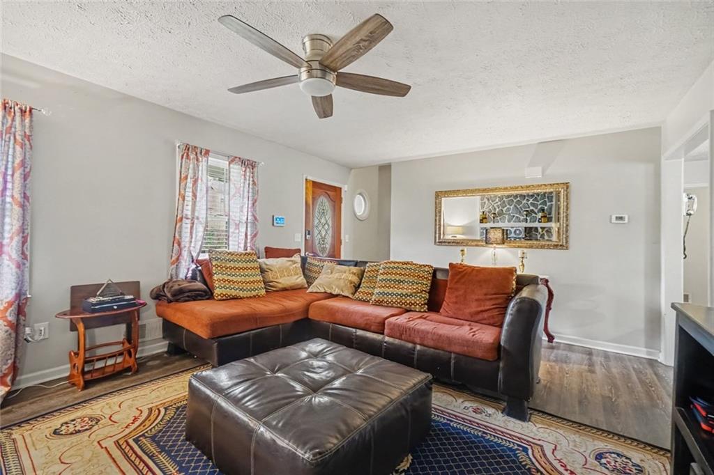 481 Don Circle SW