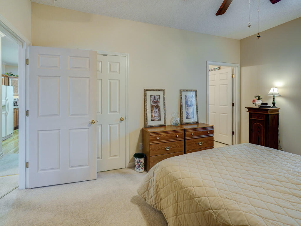 15 Cherokee Ridge Court, `