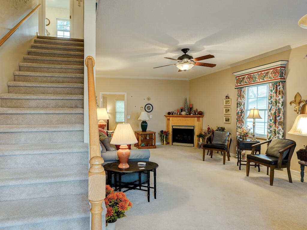 15 Cherokee Ridge Court, `