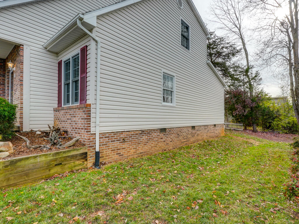 15 Cherokee Ridge Court, `