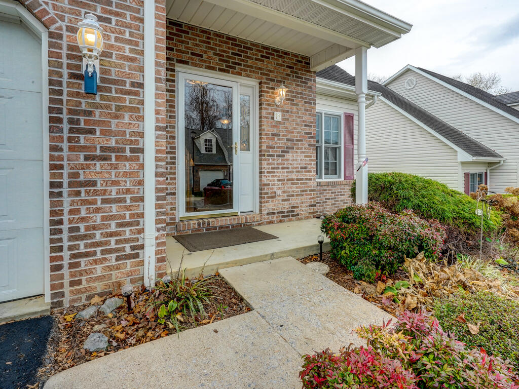 15 Cherokee Ridge Court, `