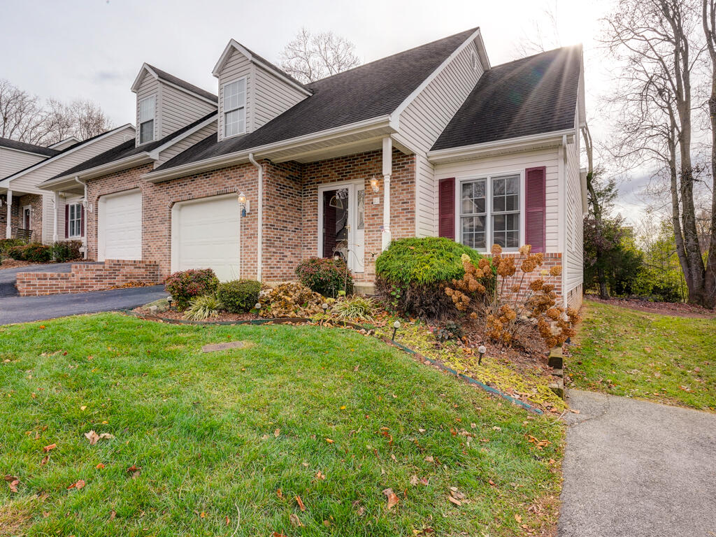 15 Cherokee Ridge Court, `