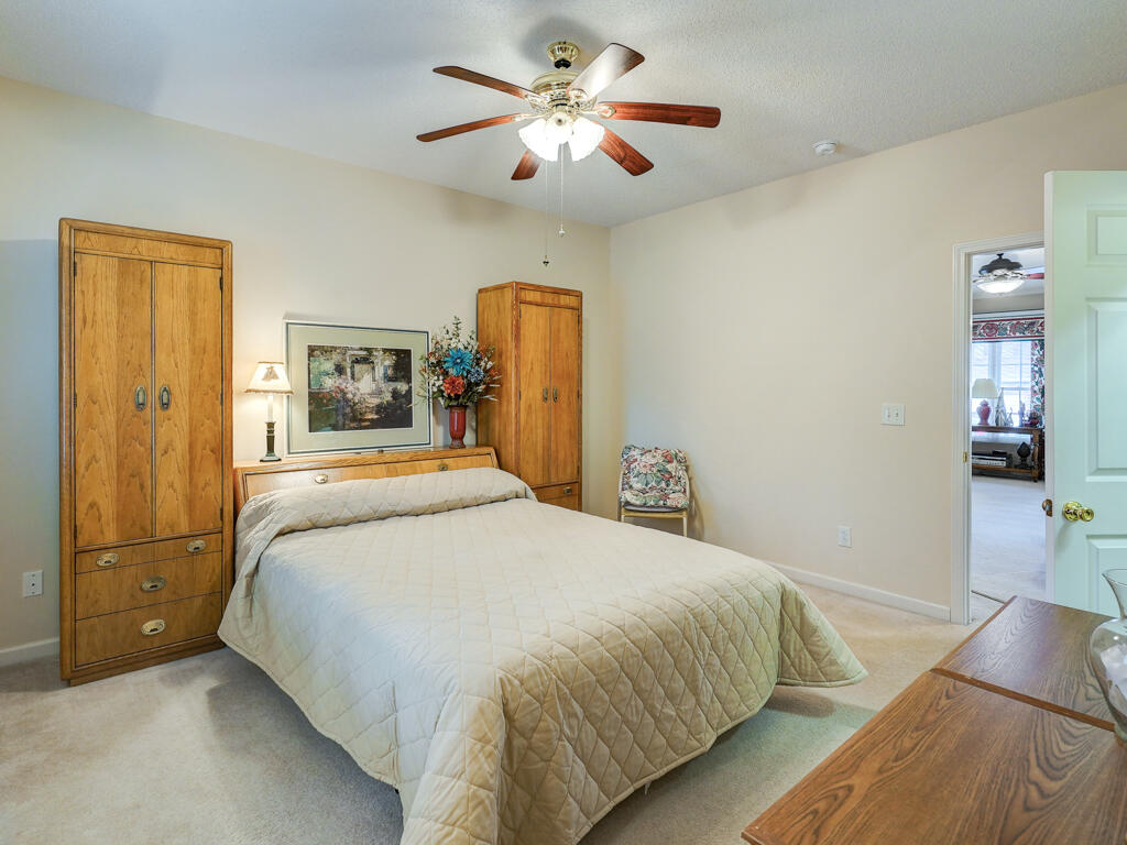 15 Cherokee Ridge Court, `