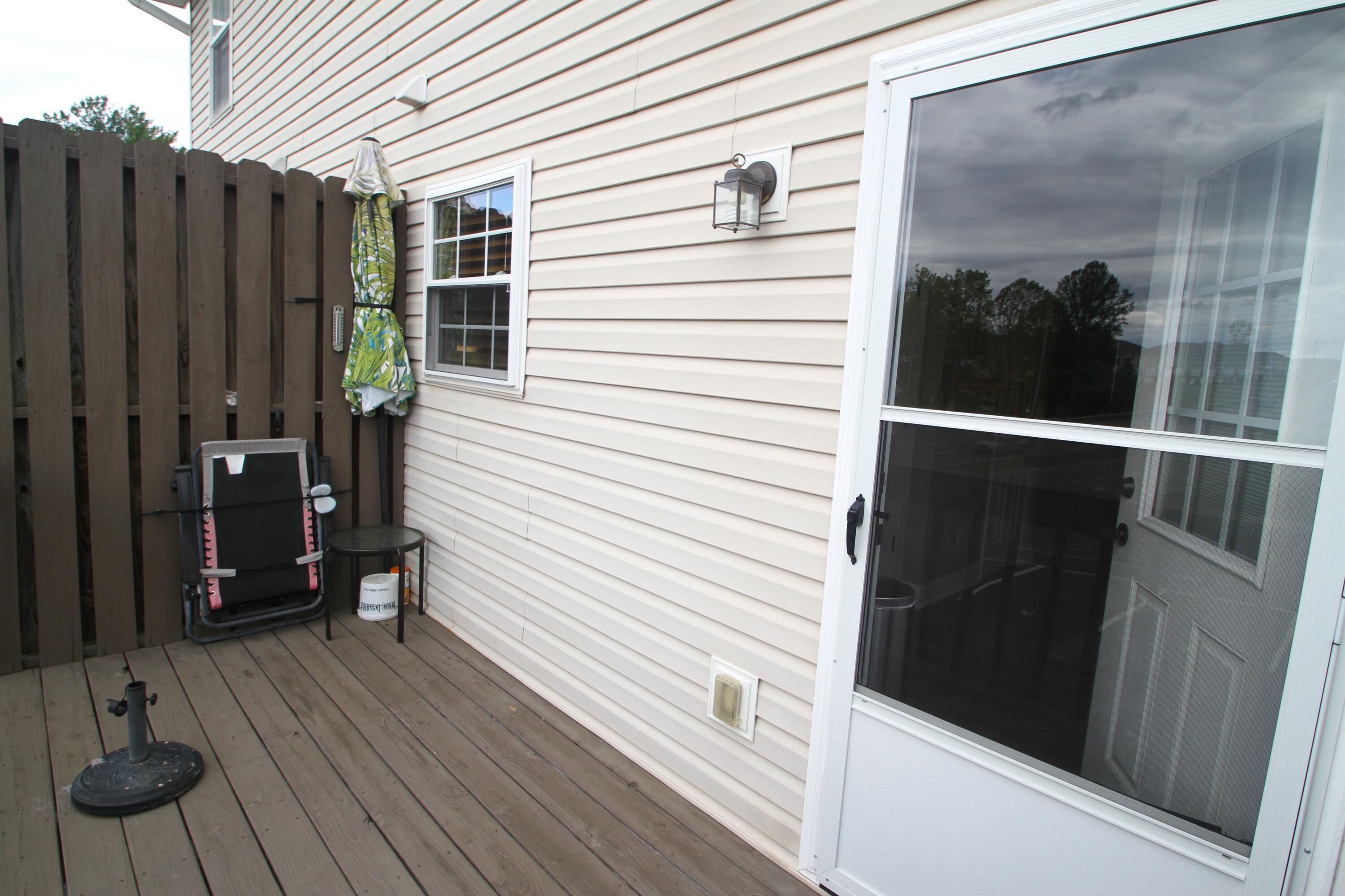 13 Pepper Ridge Court, 13