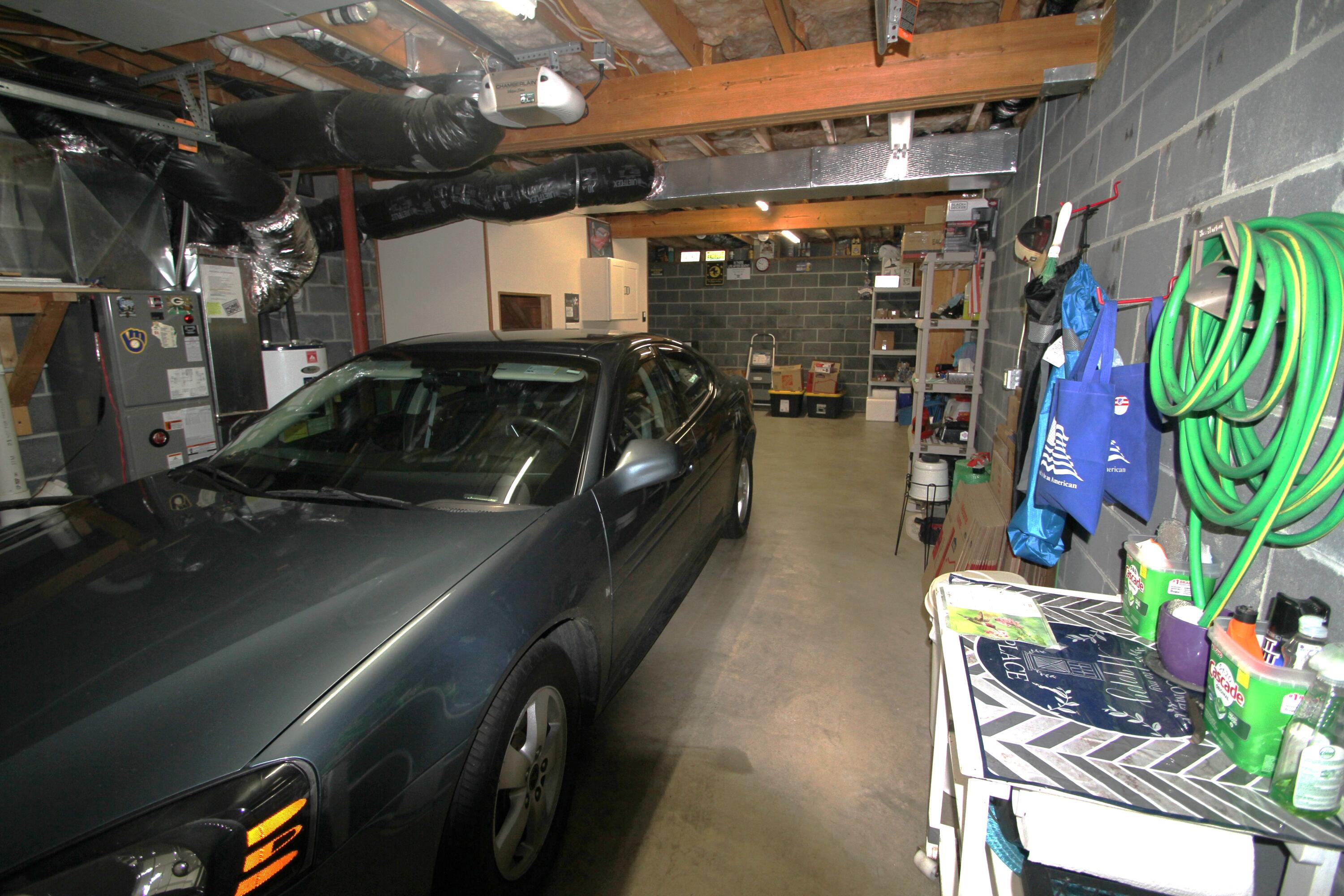 13 Pepper Ridge Court, 13