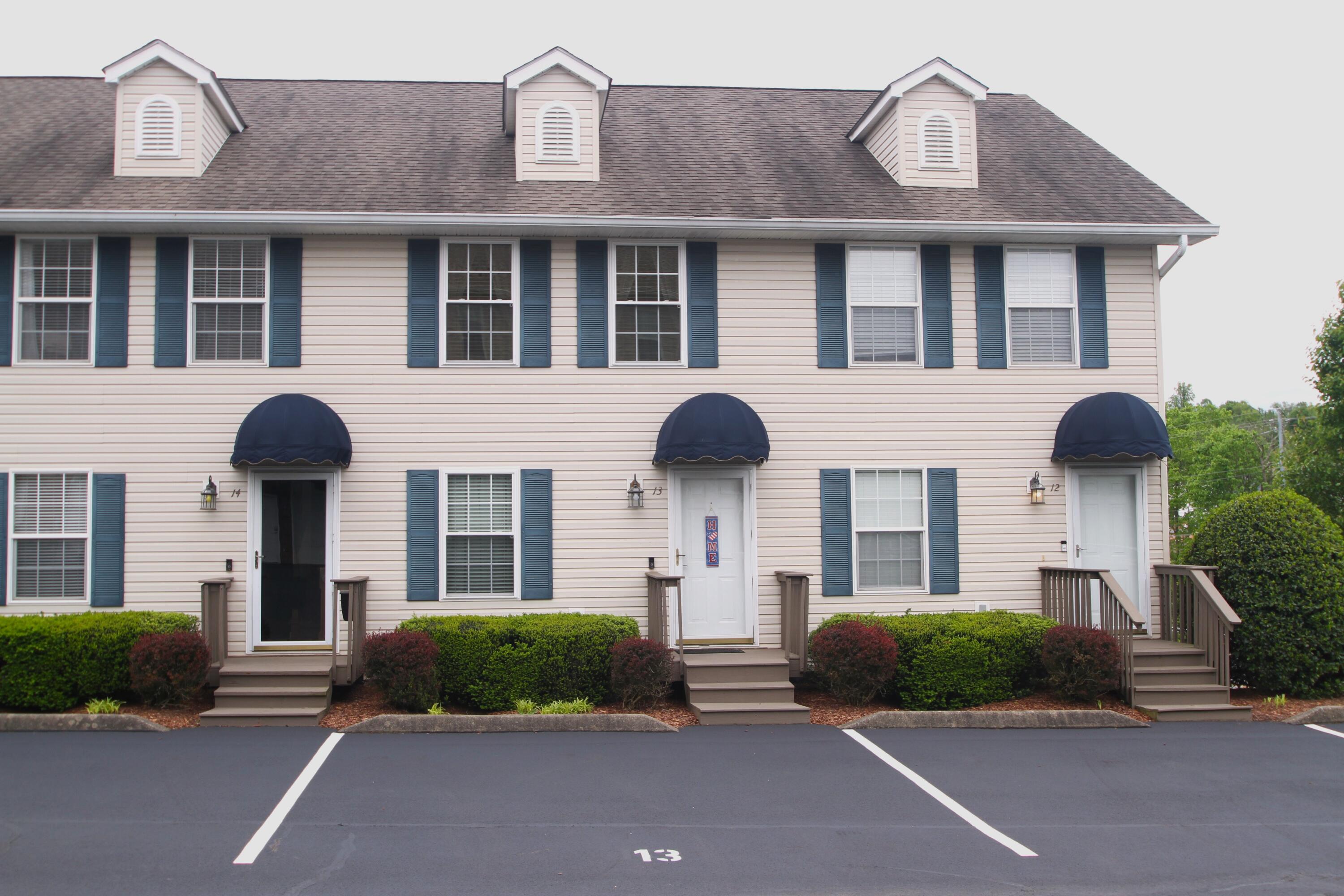 13 Pepper Ridge Court, 13