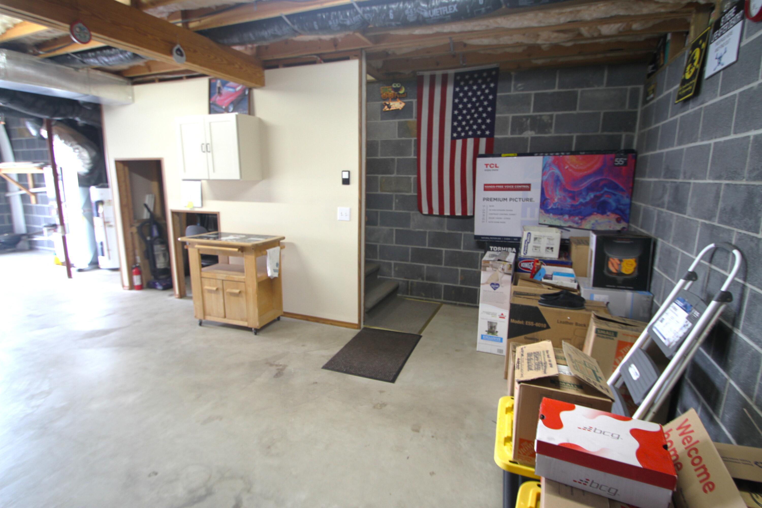 13 Pepper Ridge Court, 13