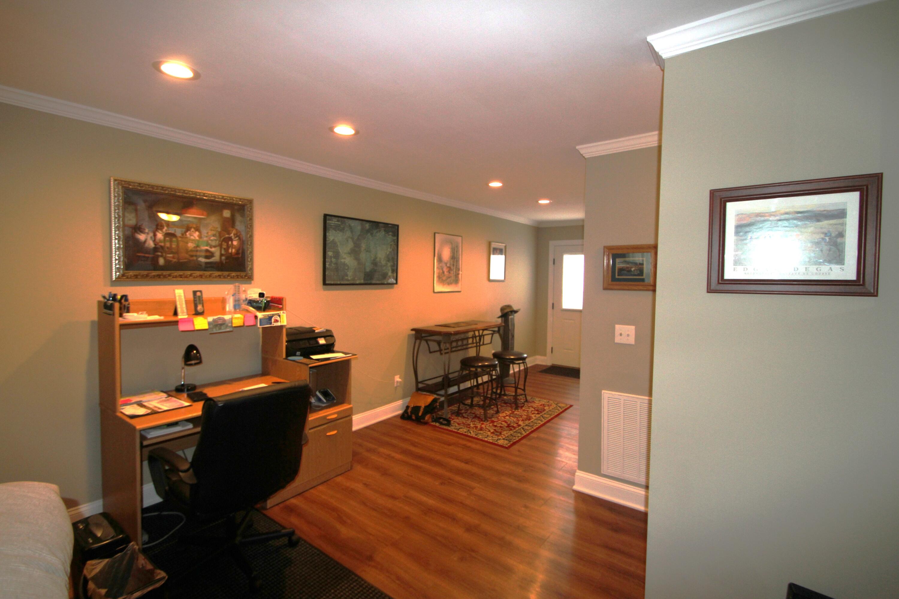 13 Pepper Ridge Court, 13