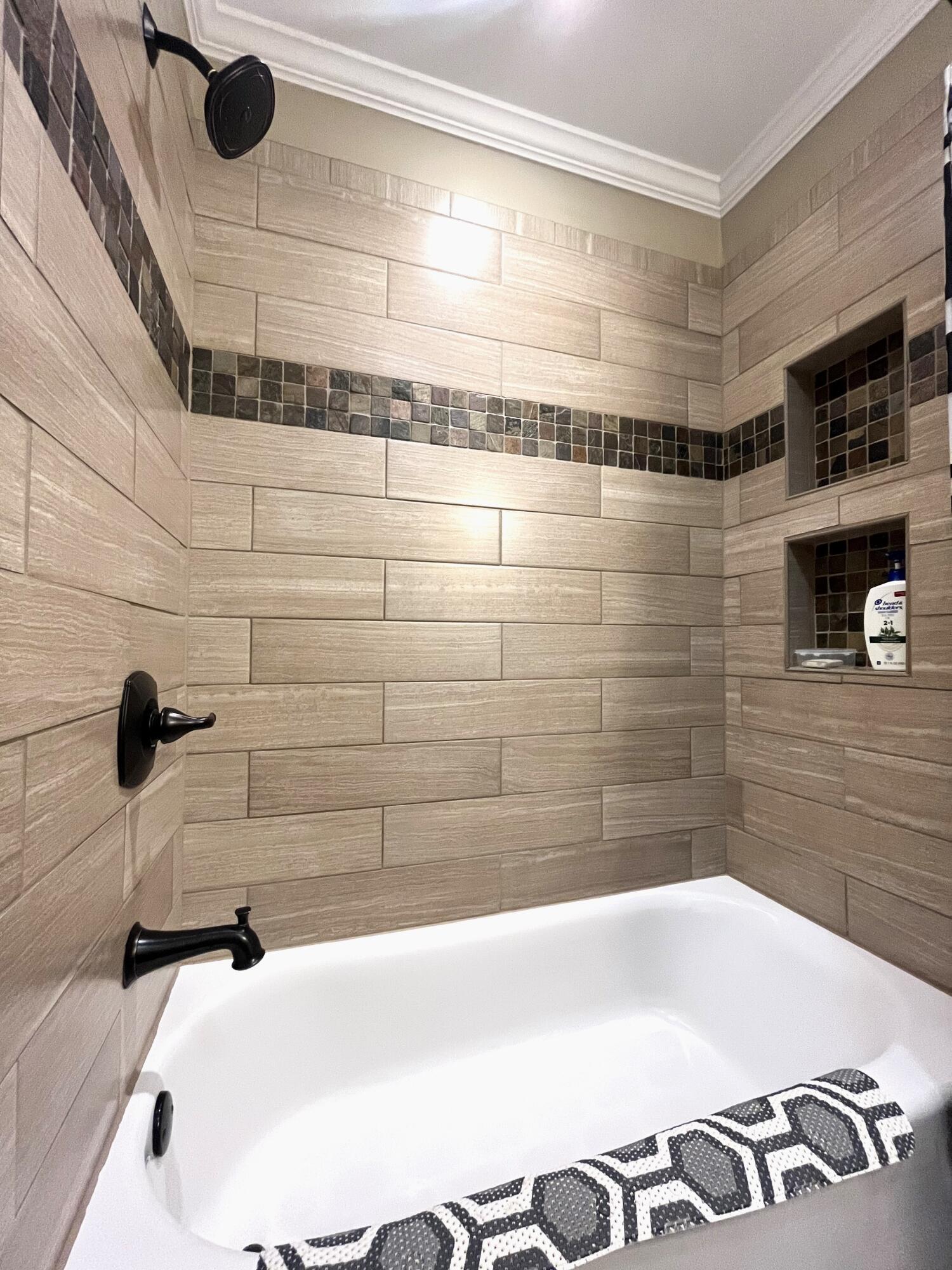 13 Pepper Ridge Court, 13