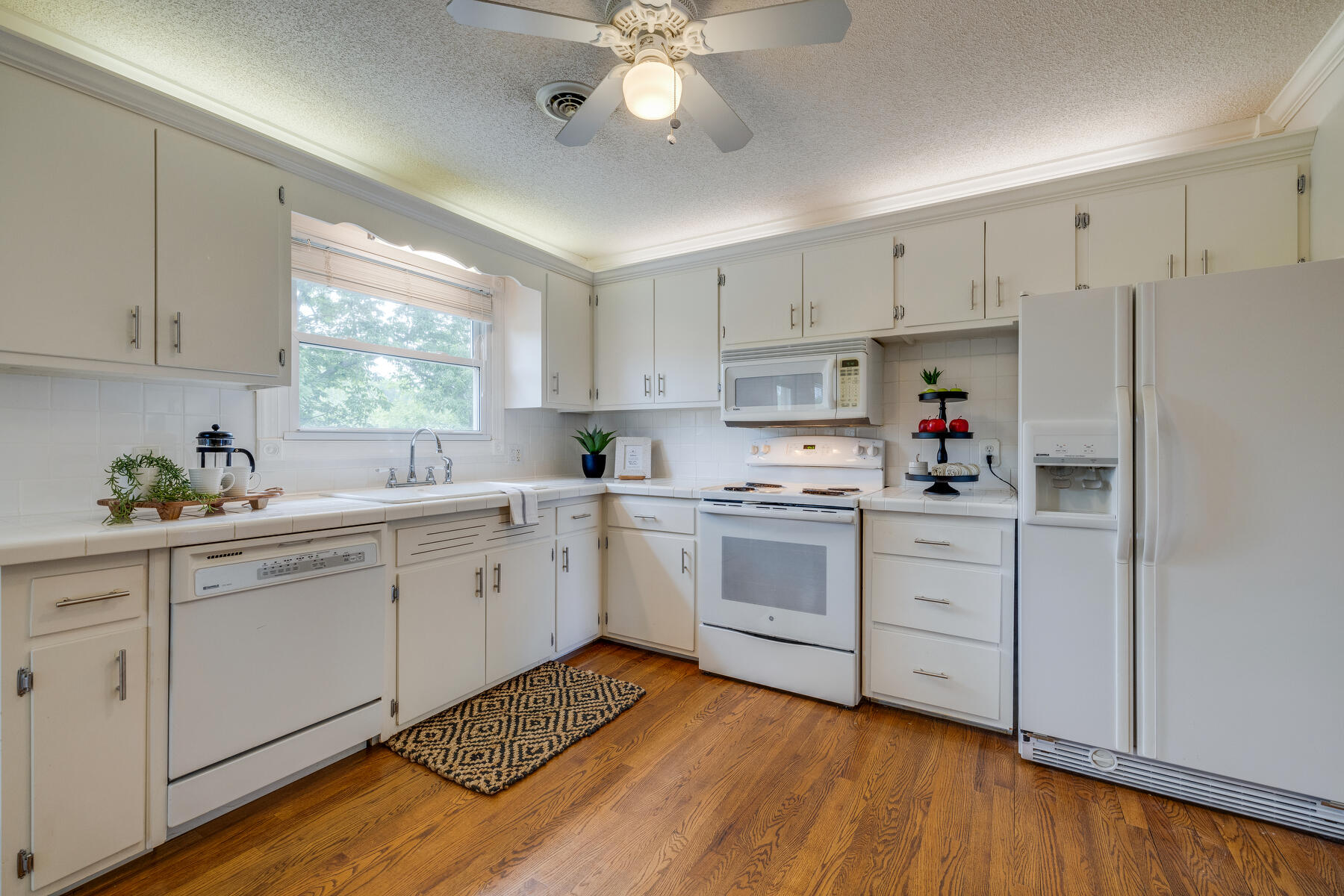 1030 Wood Eden Drive