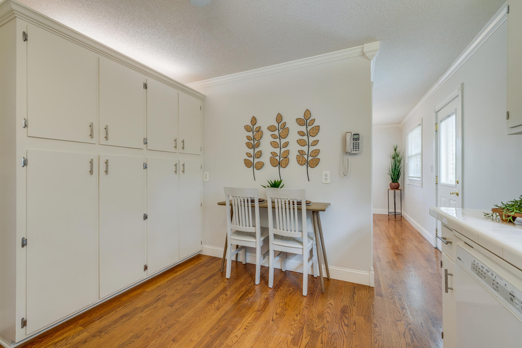 1030 Wood Eden Drive