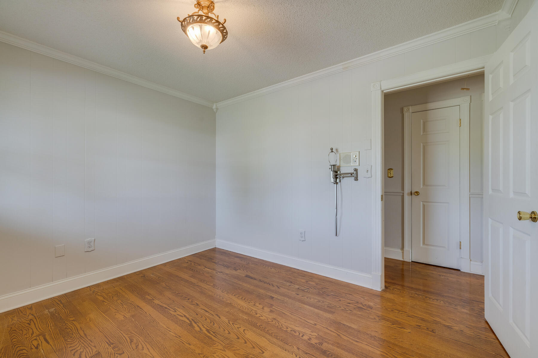 1030 Wood Eden Drive