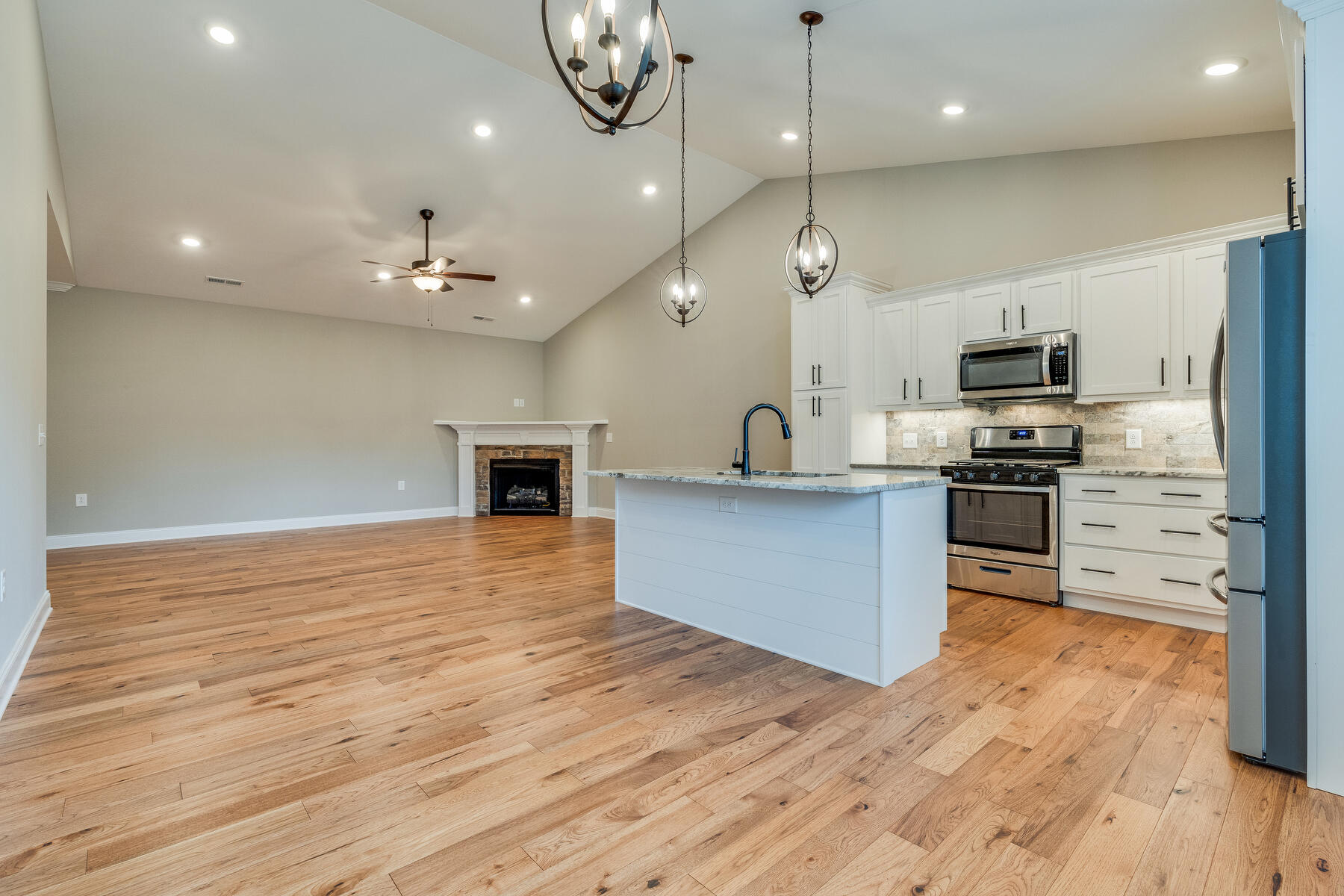 207 Hacker Martin Drive, .