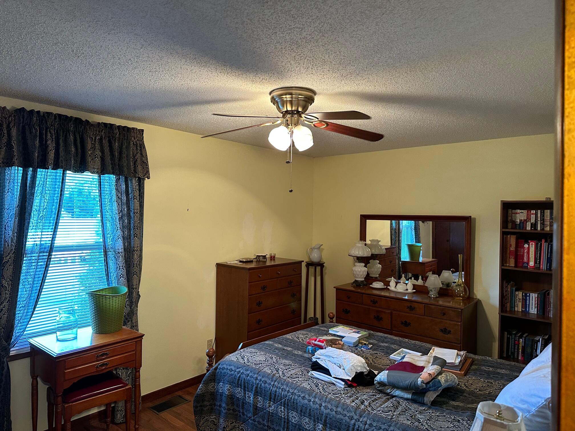 1476 Highway 126, A-5