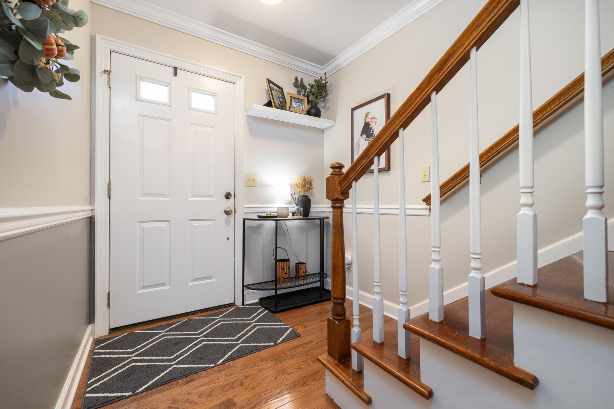 2030 West Manor Court, 2030