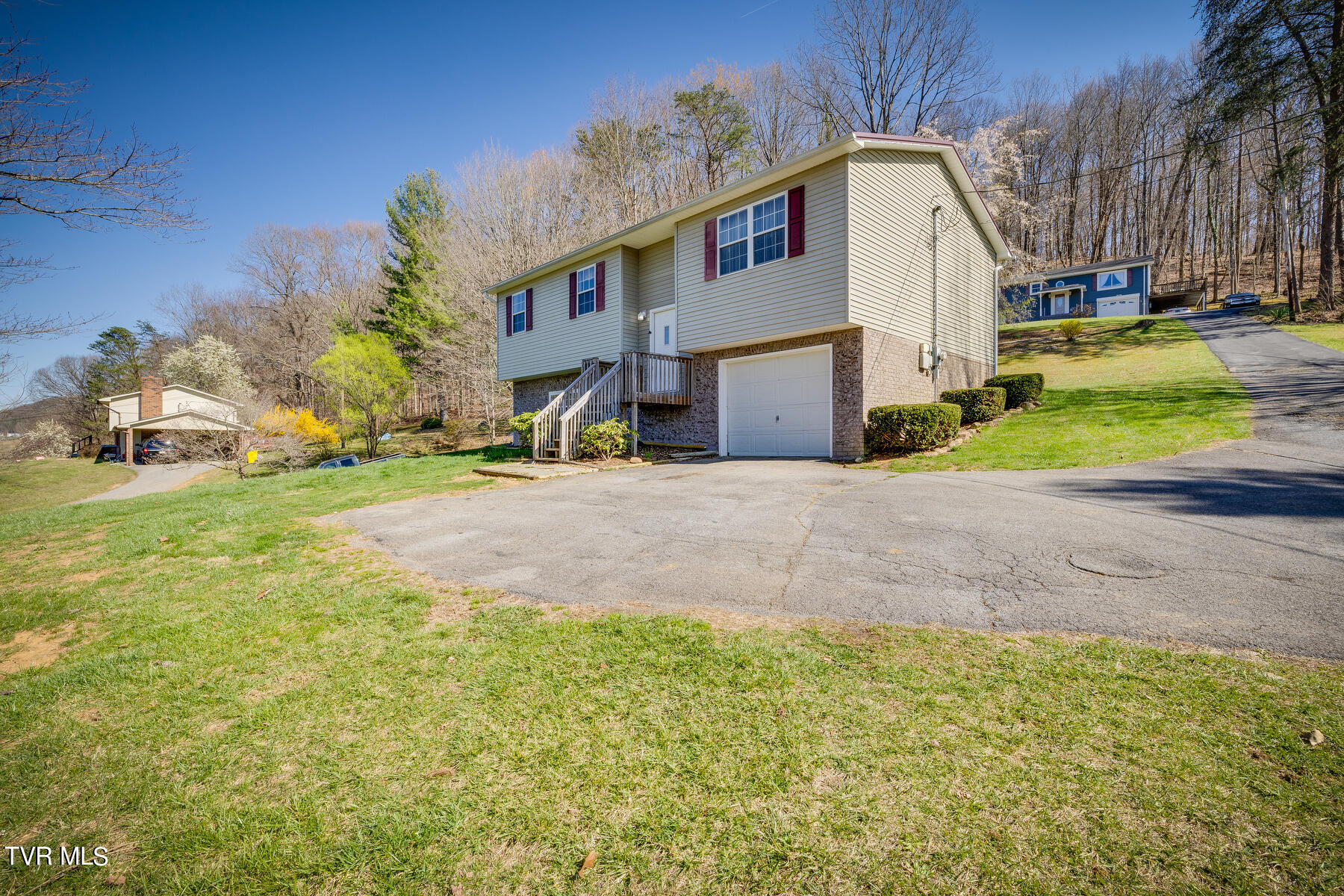 215 Talon Private Drive