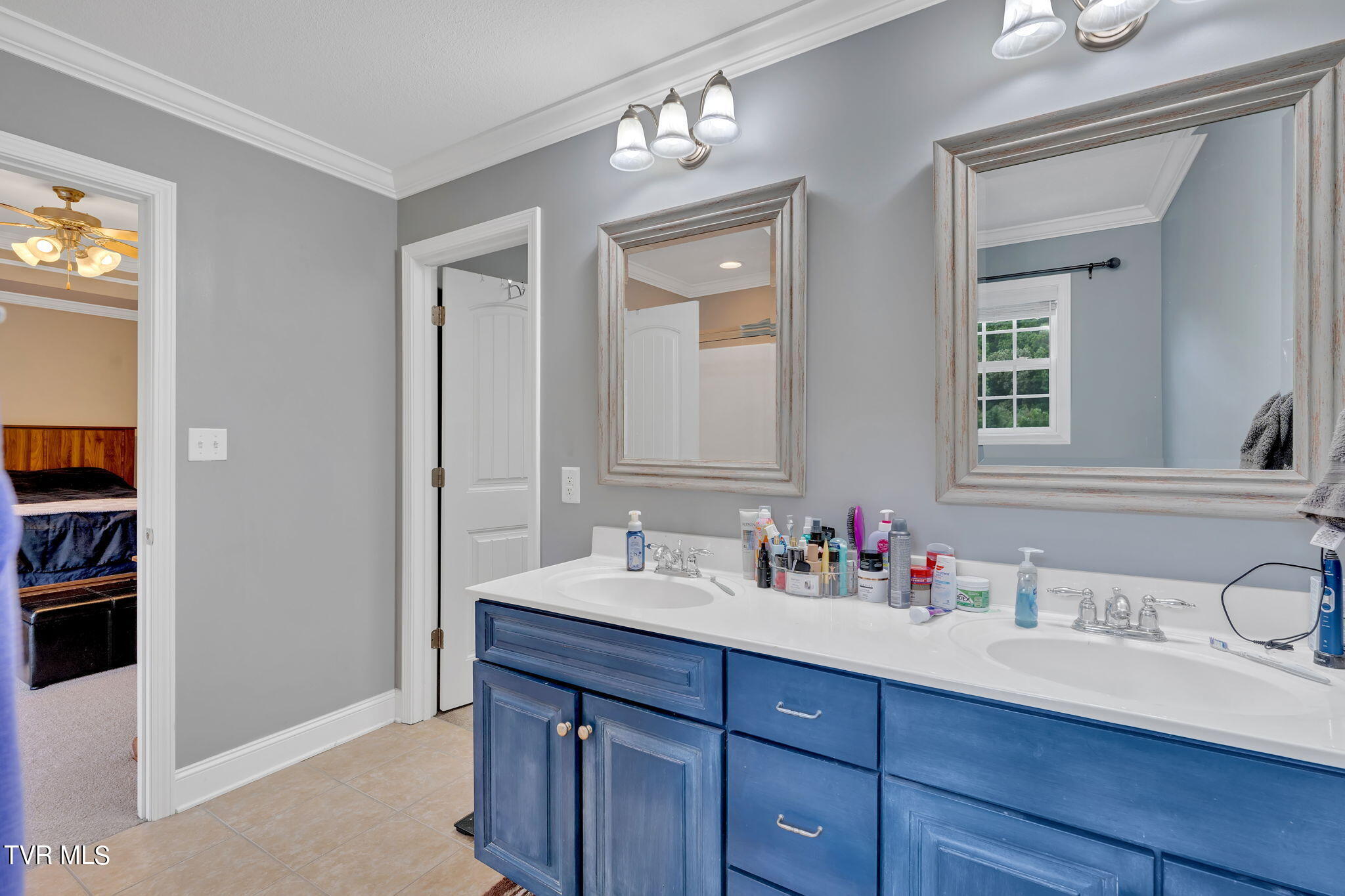 1012 Jenniferbrook Court, 1012