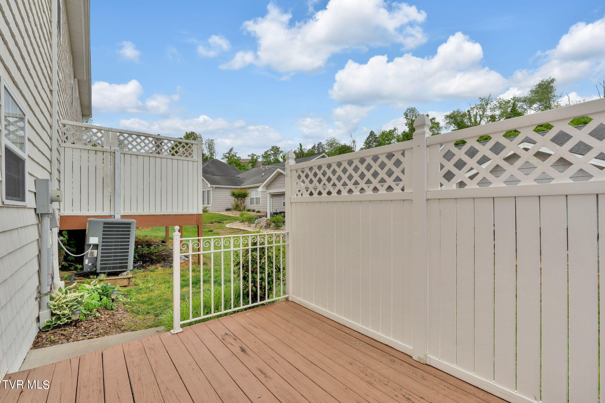 1012 Jenniferbrook Court, 1012