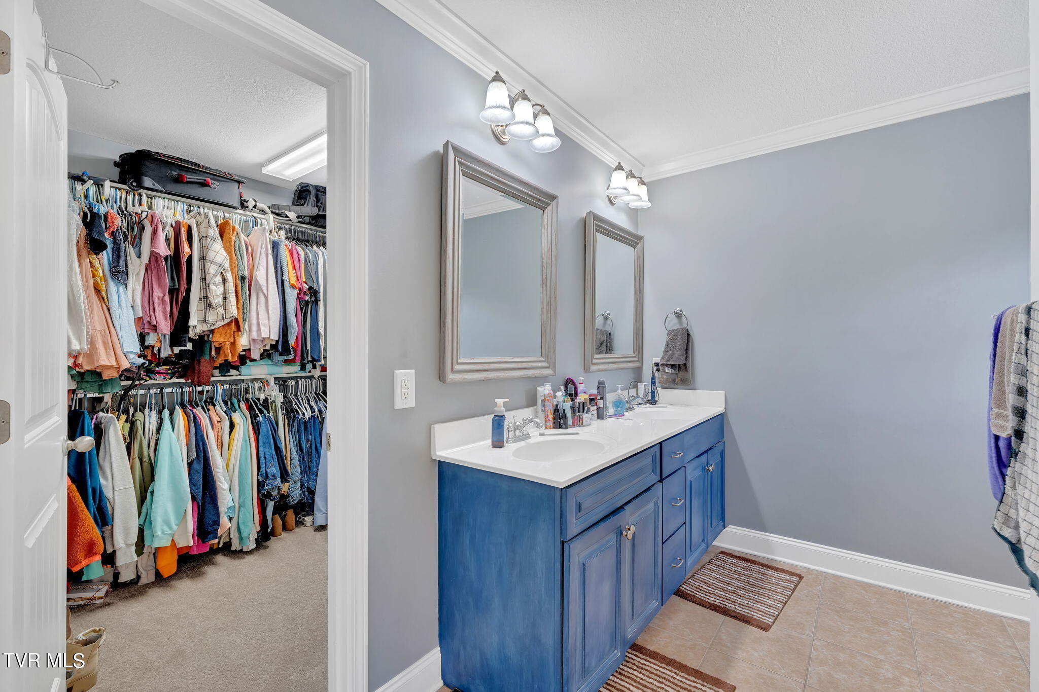 1012 Jenniferbrook Court, 1012