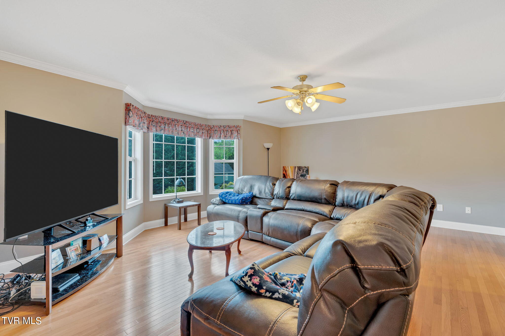 1012 Jenniferbrook Court, 1012