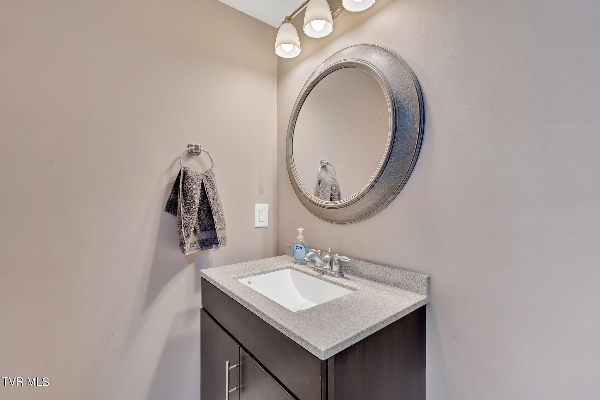 1012 Jenniferbrook Court, 1012