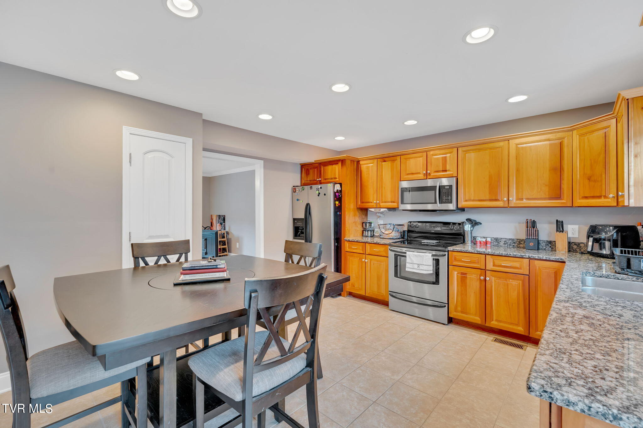 1012 Jenniferbrook Court, 1012