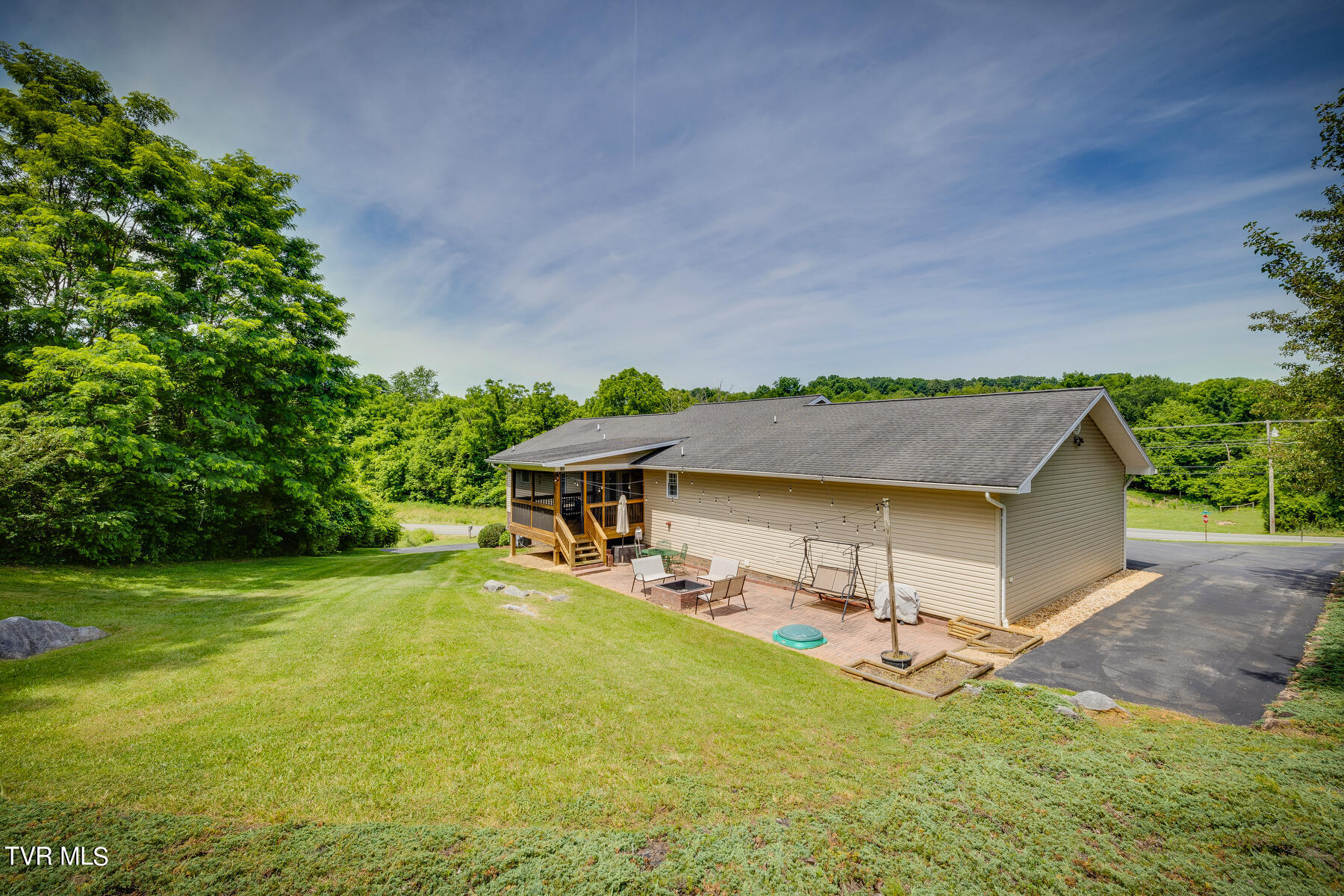 104 Delmer Salts Road