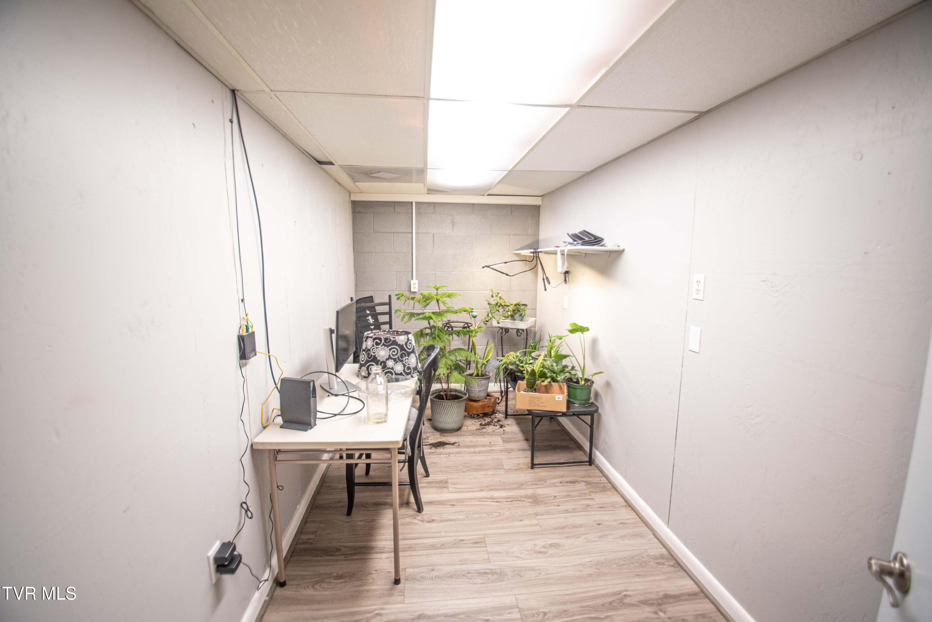 128 Meadow Glade Circle