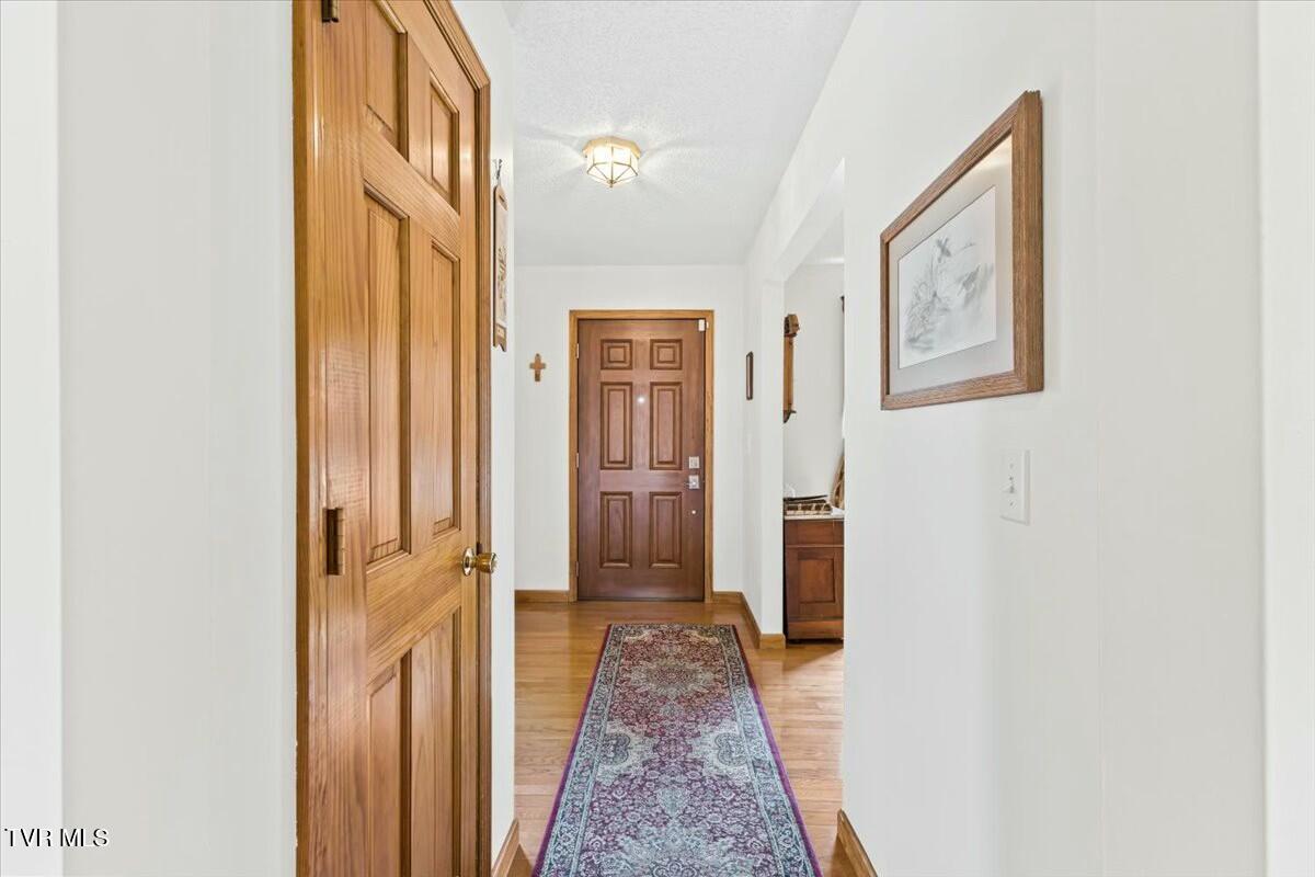 1712 Cooks Valley Road