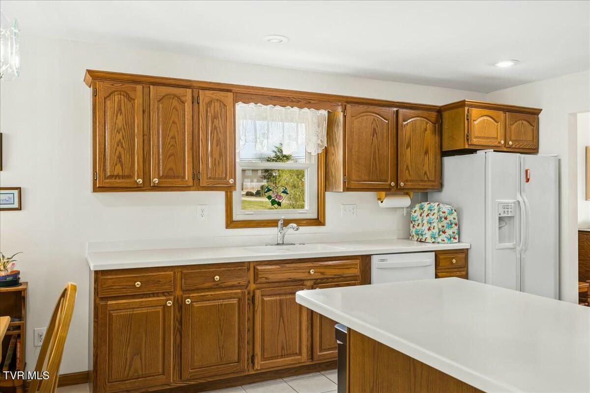 1712 Cooks Valley Road