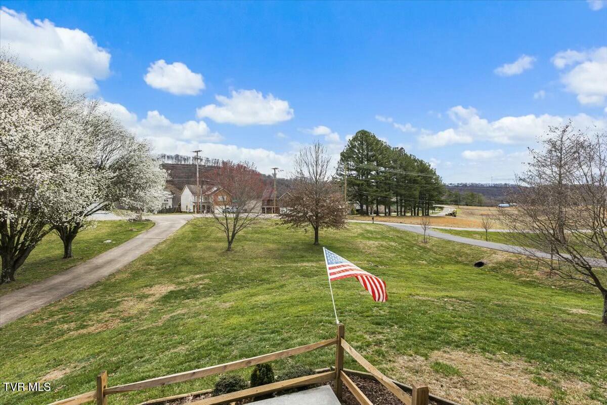 1712 Cooks Valley Road