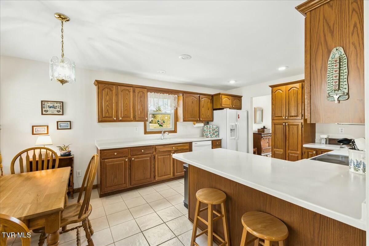 1712 Cooks Valley Road