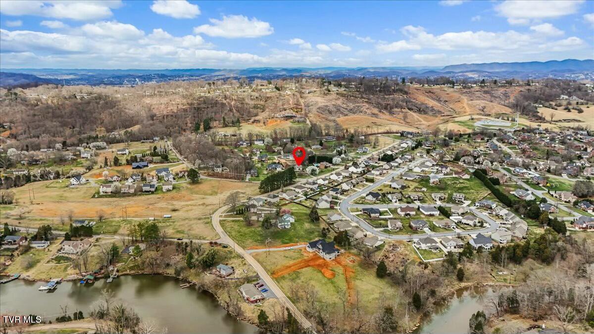 1712 Cooks Valley Road