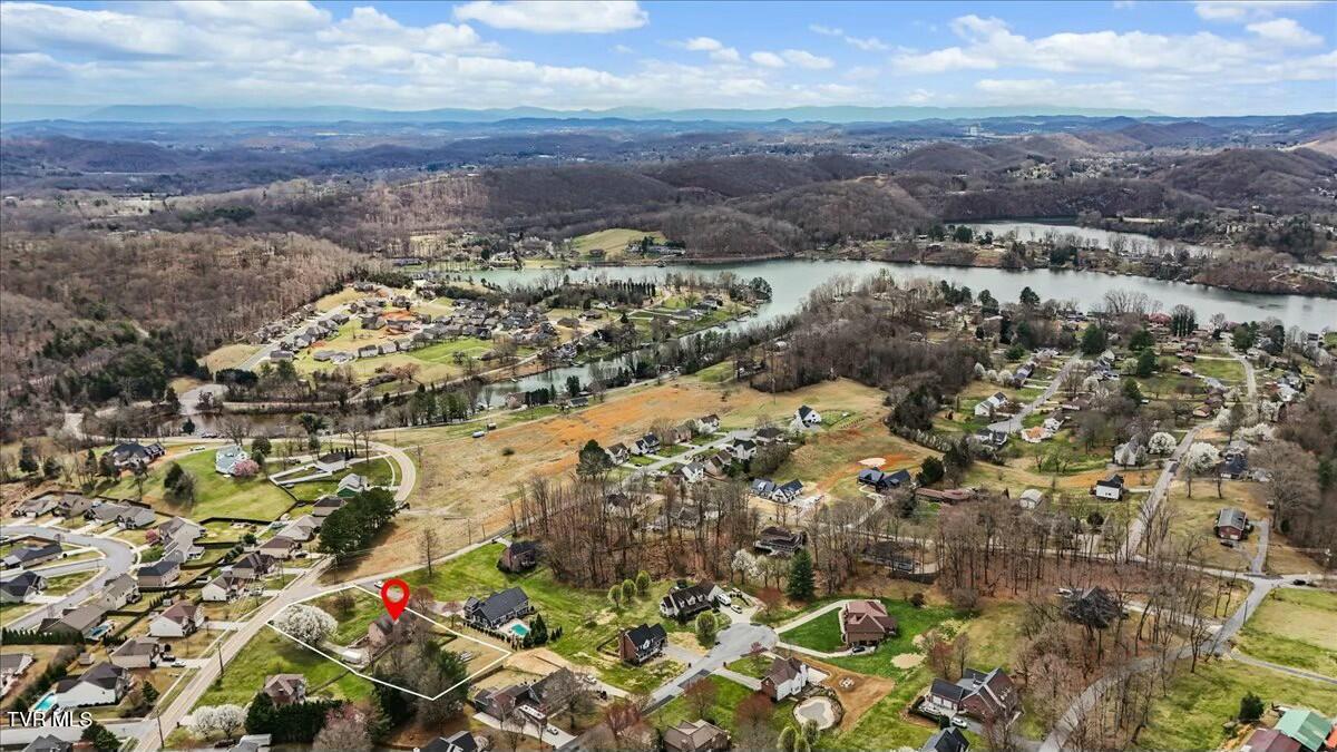 1712 Cooks Valley Road