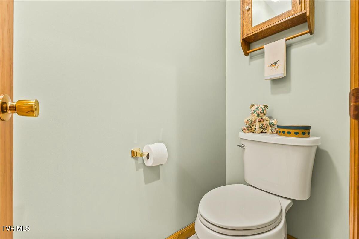 1712 Cooks Valley Road