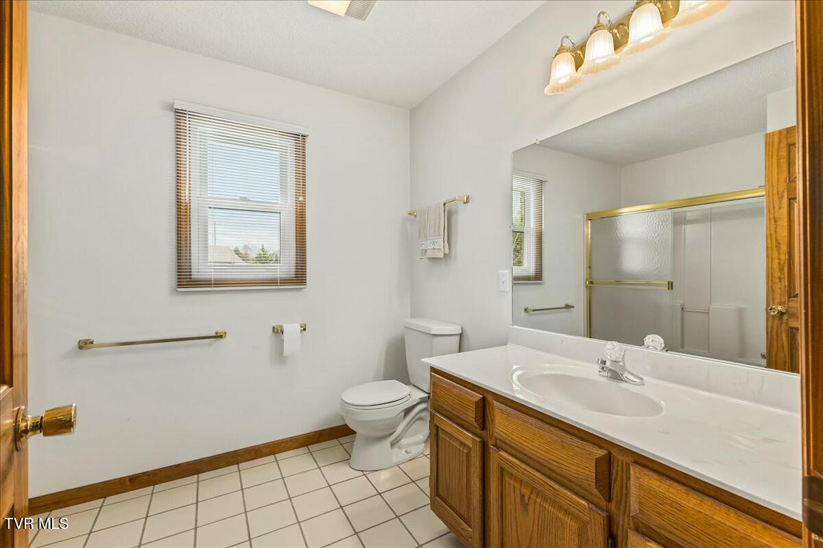 1712 Cooks Valley Road