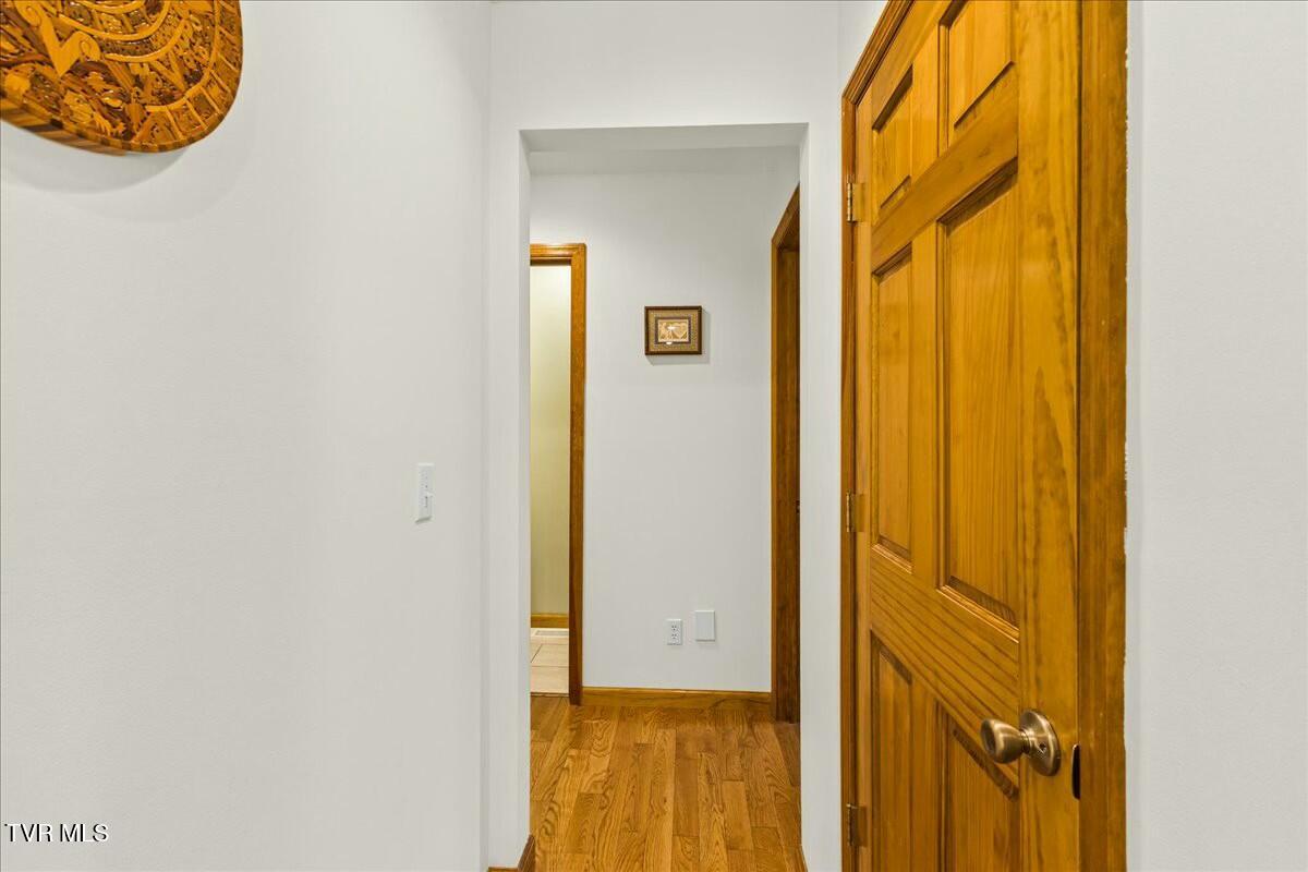 1712 Cooks Valley Road