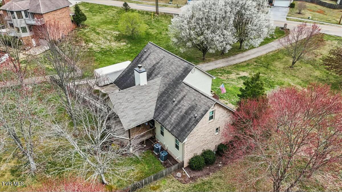 1712 Cooks Valley Road