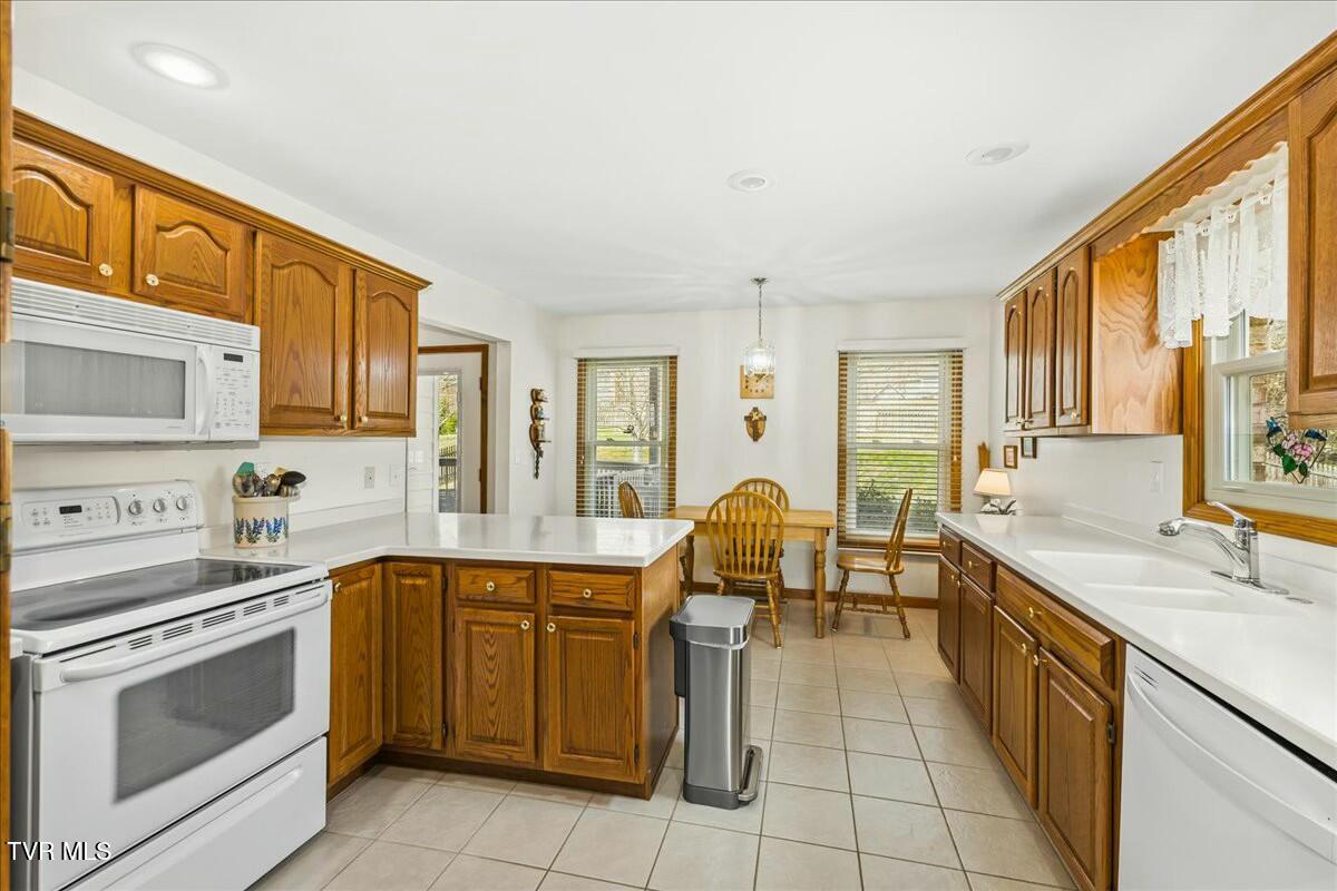 1712 Cooks Valley Road