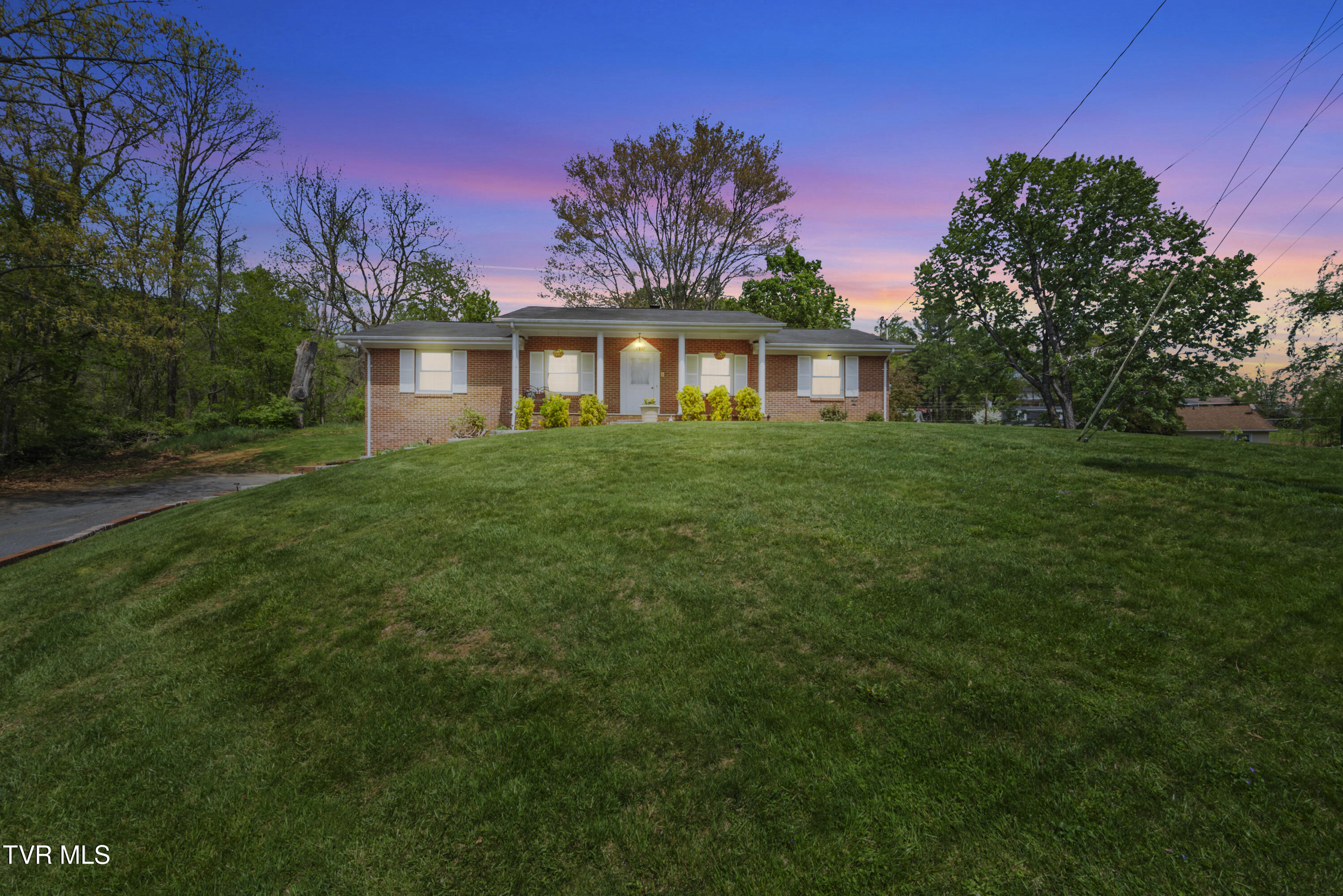 7357 White Pine Circle