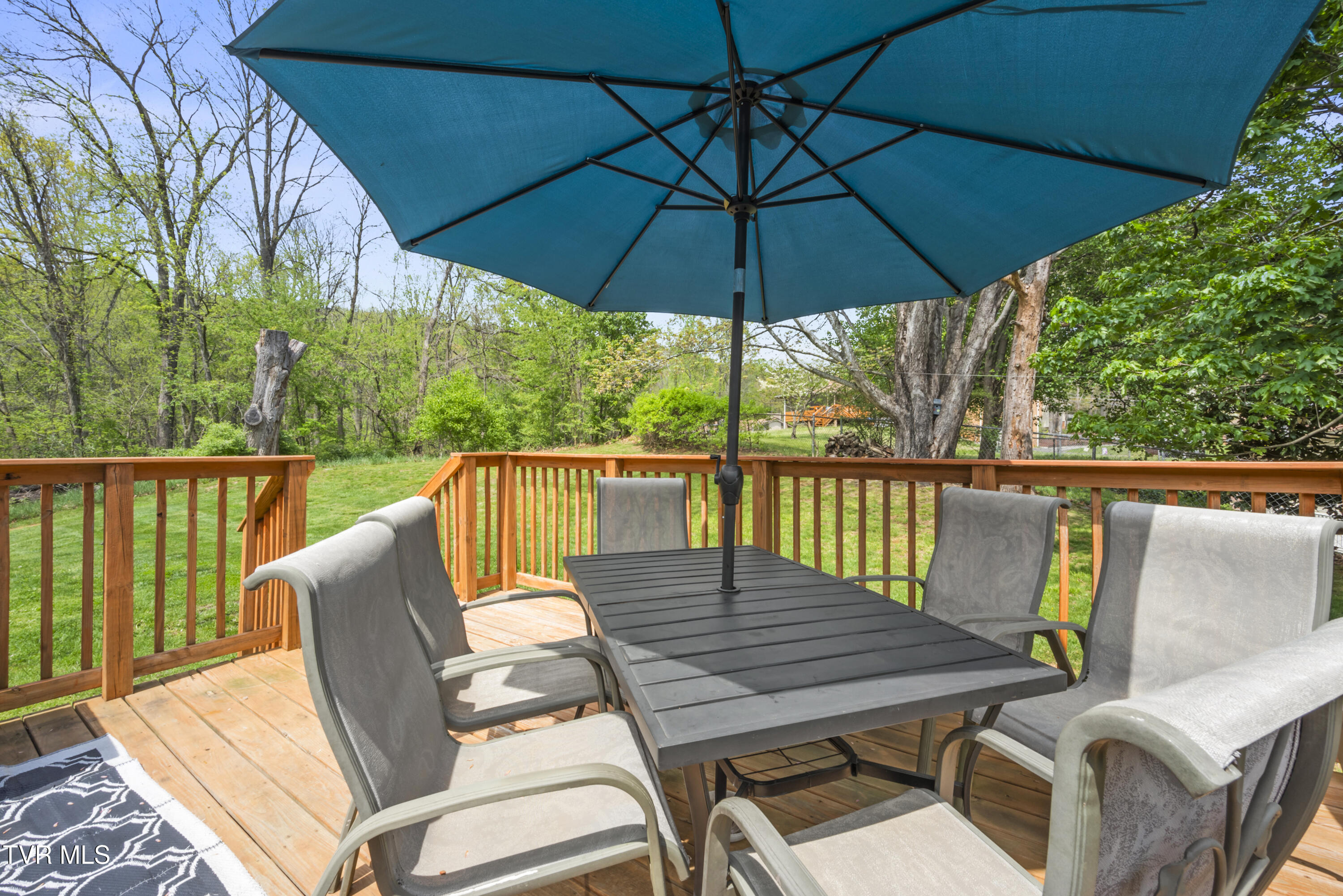 7357 White Pine Circle