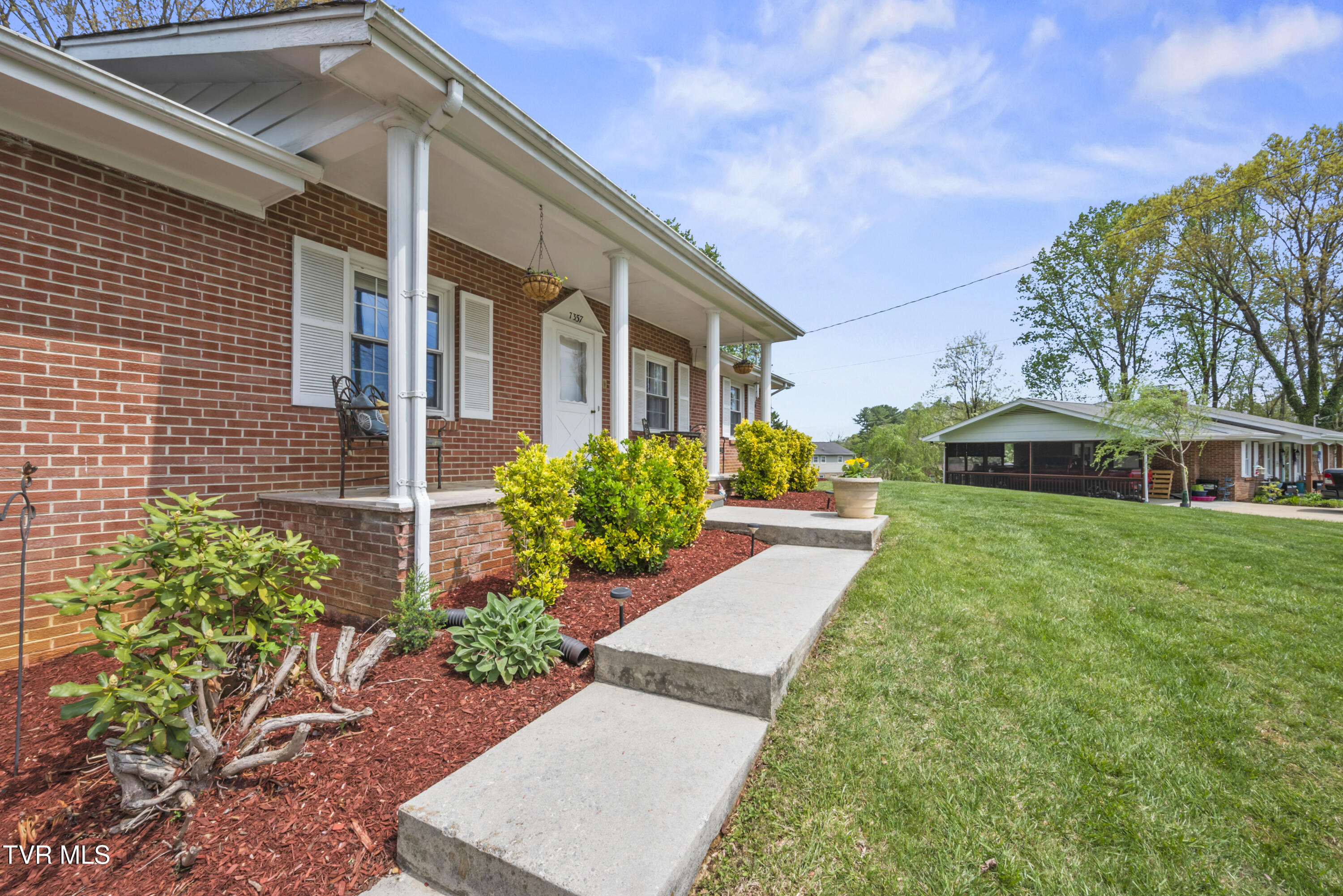 7357 White Pine Circle