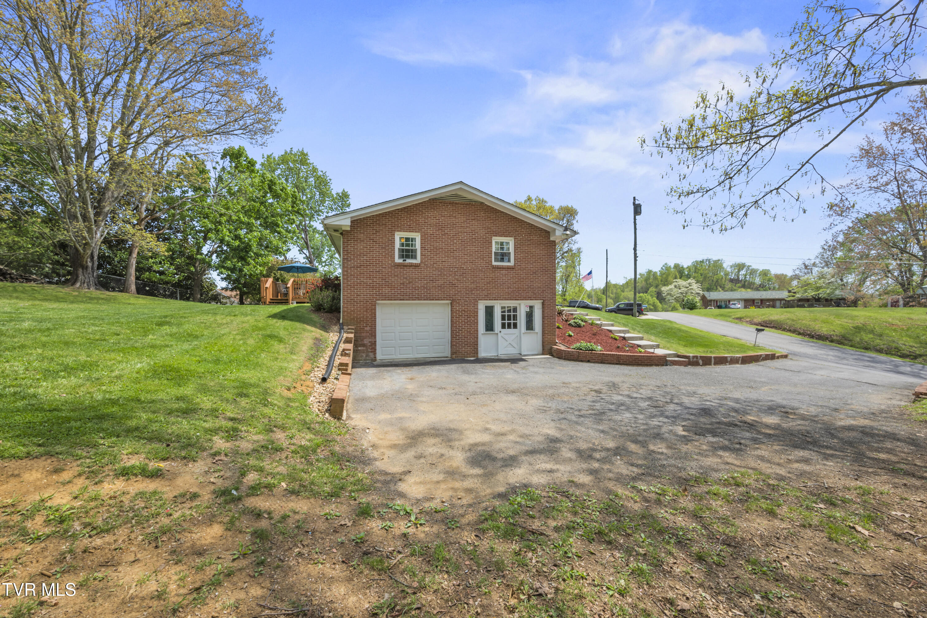 7357 White Pine Circle