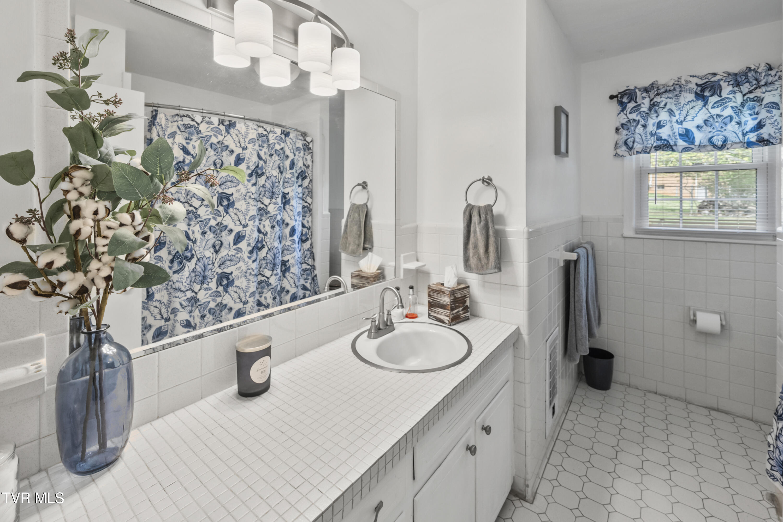 7357 White Pine Circle