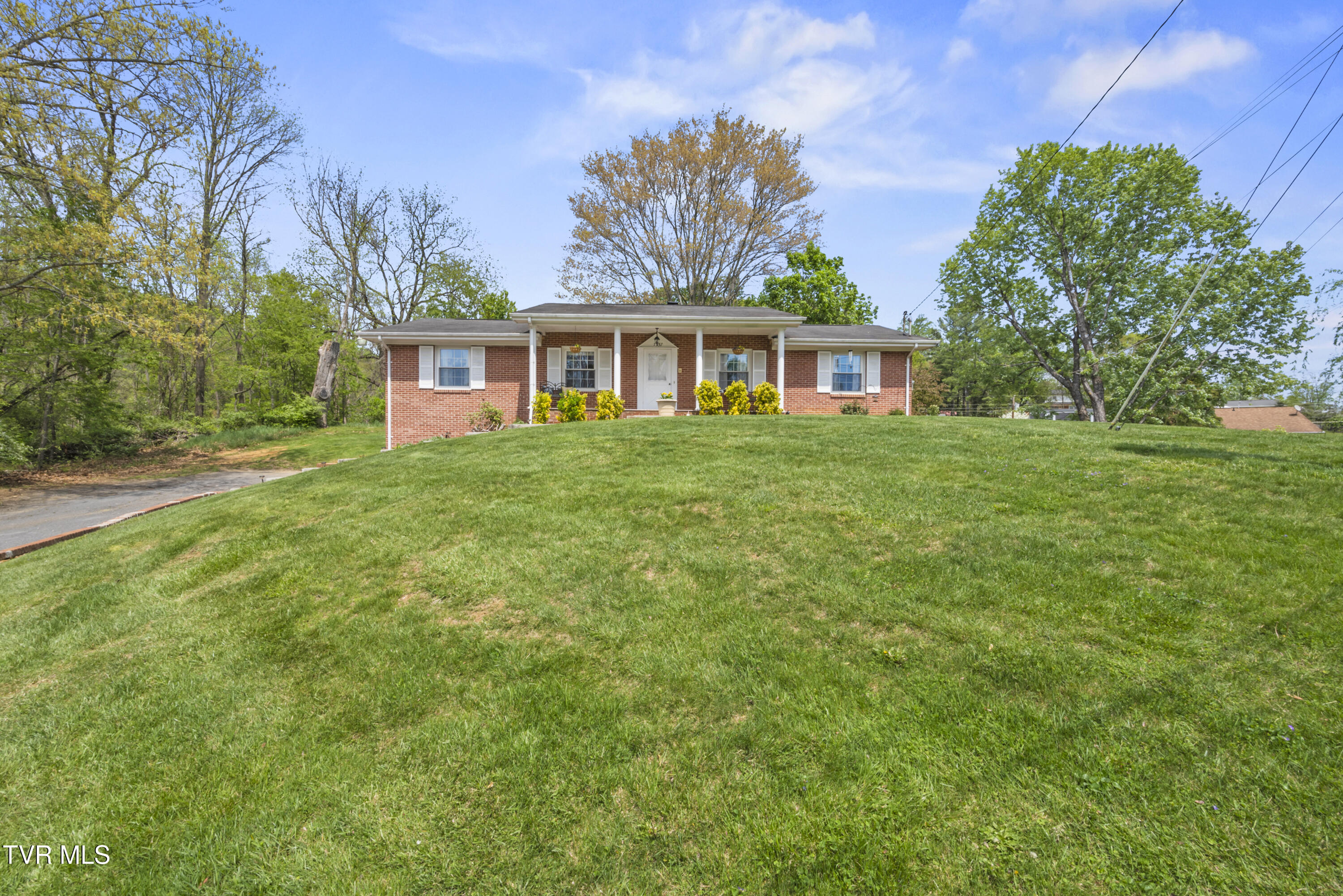 7357 White Pine Circle