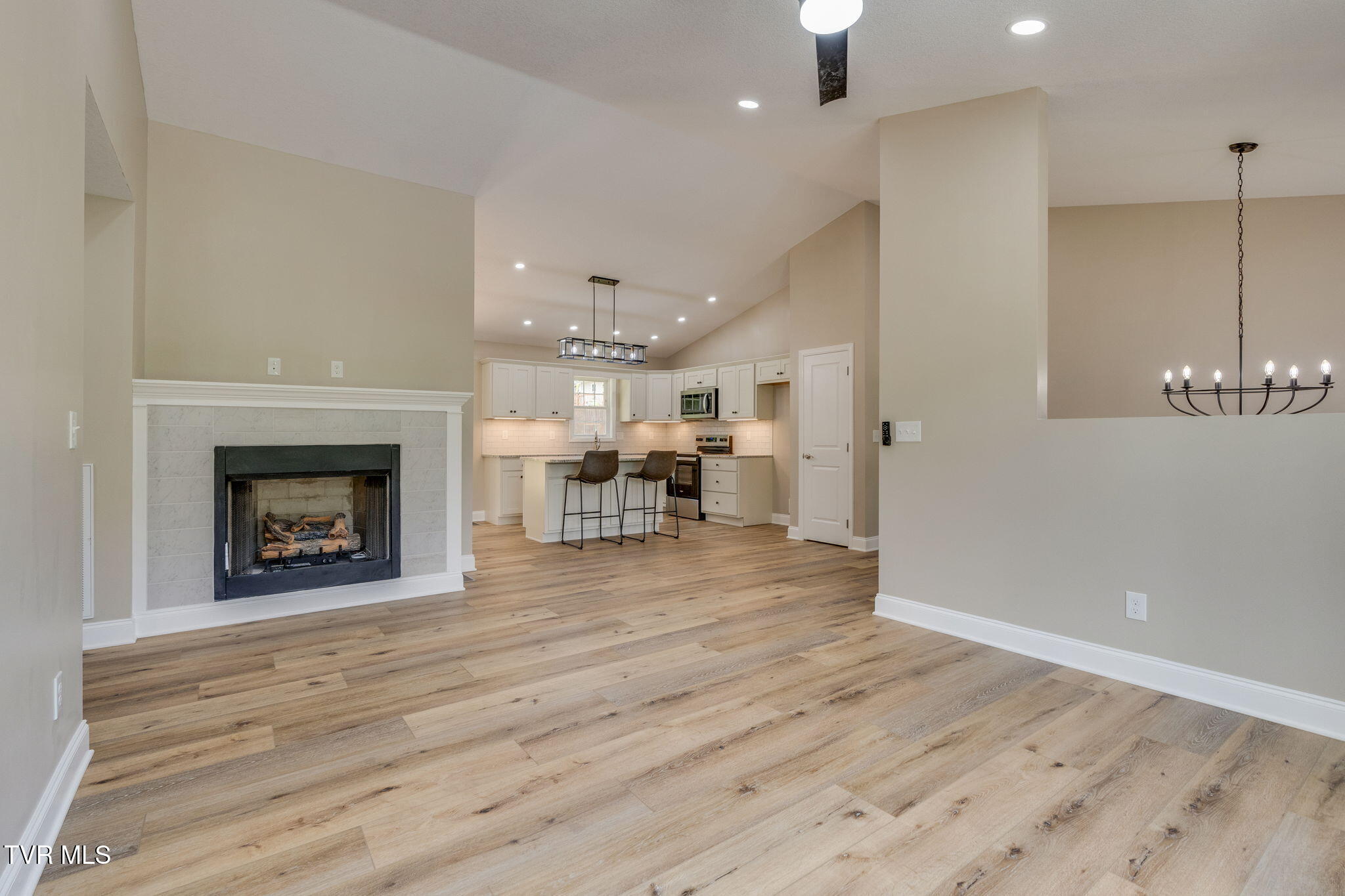 108 Hunters Run Lane